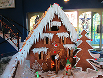 donna_gingerbread-house
